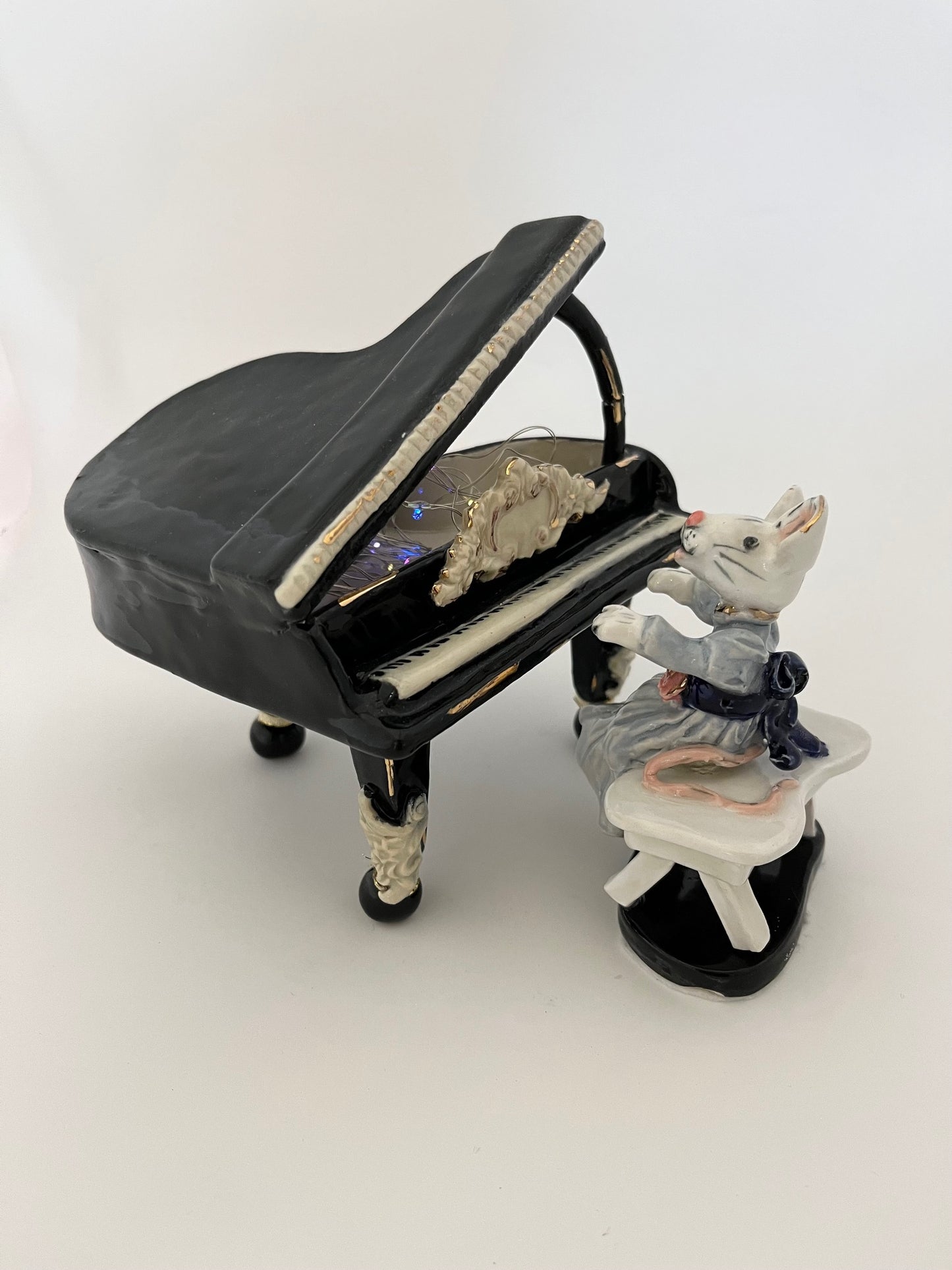 Music Box Piano with Little Mouse
