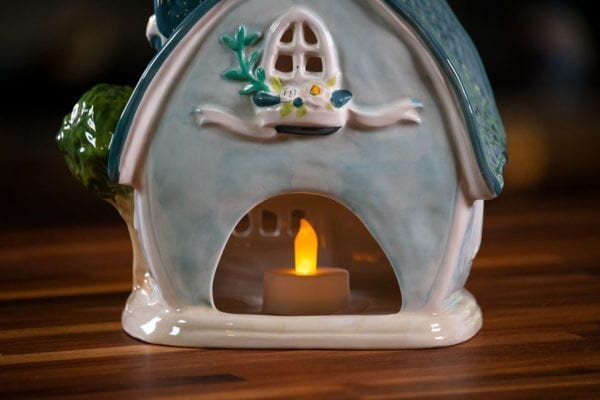 Mom’s Place Candle House