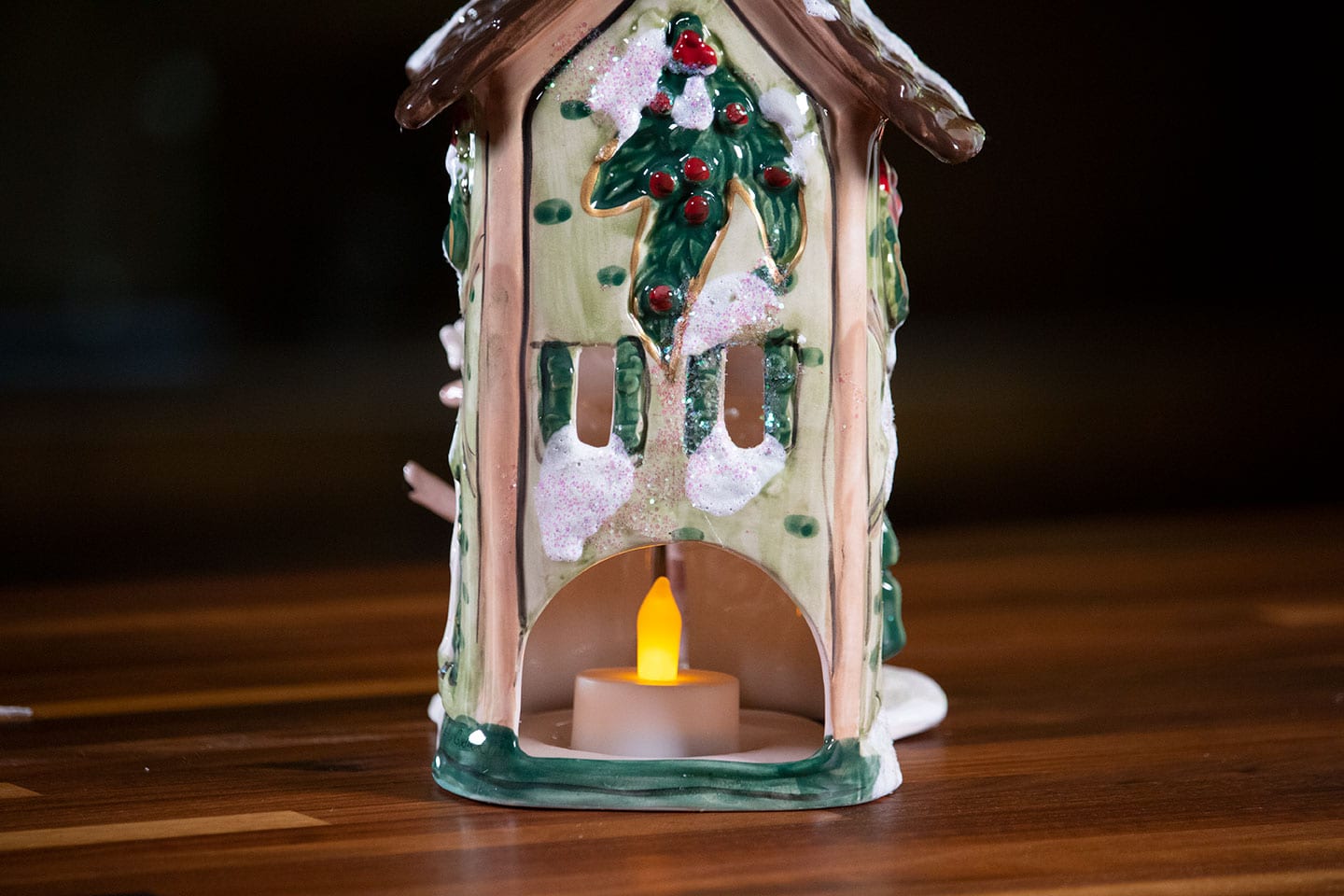 Comet & Vixons Cozy Hotel Xmas