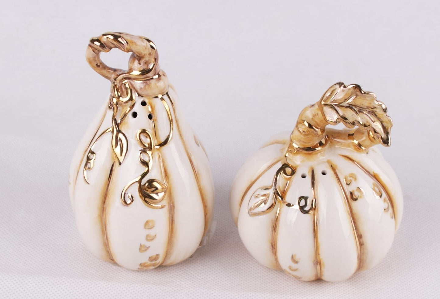 Pumpkin Salt & Pepper Set – With Gold