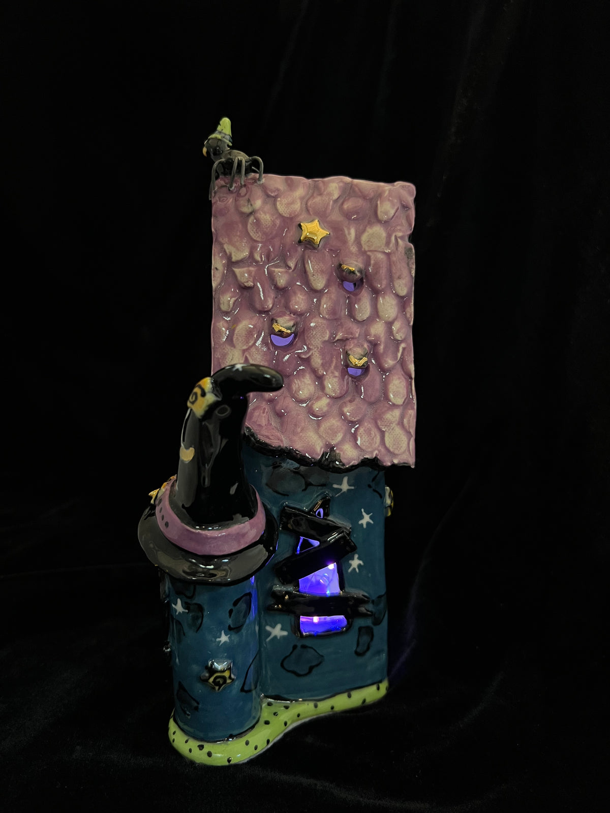 “Pumpkin Manour” Candle House