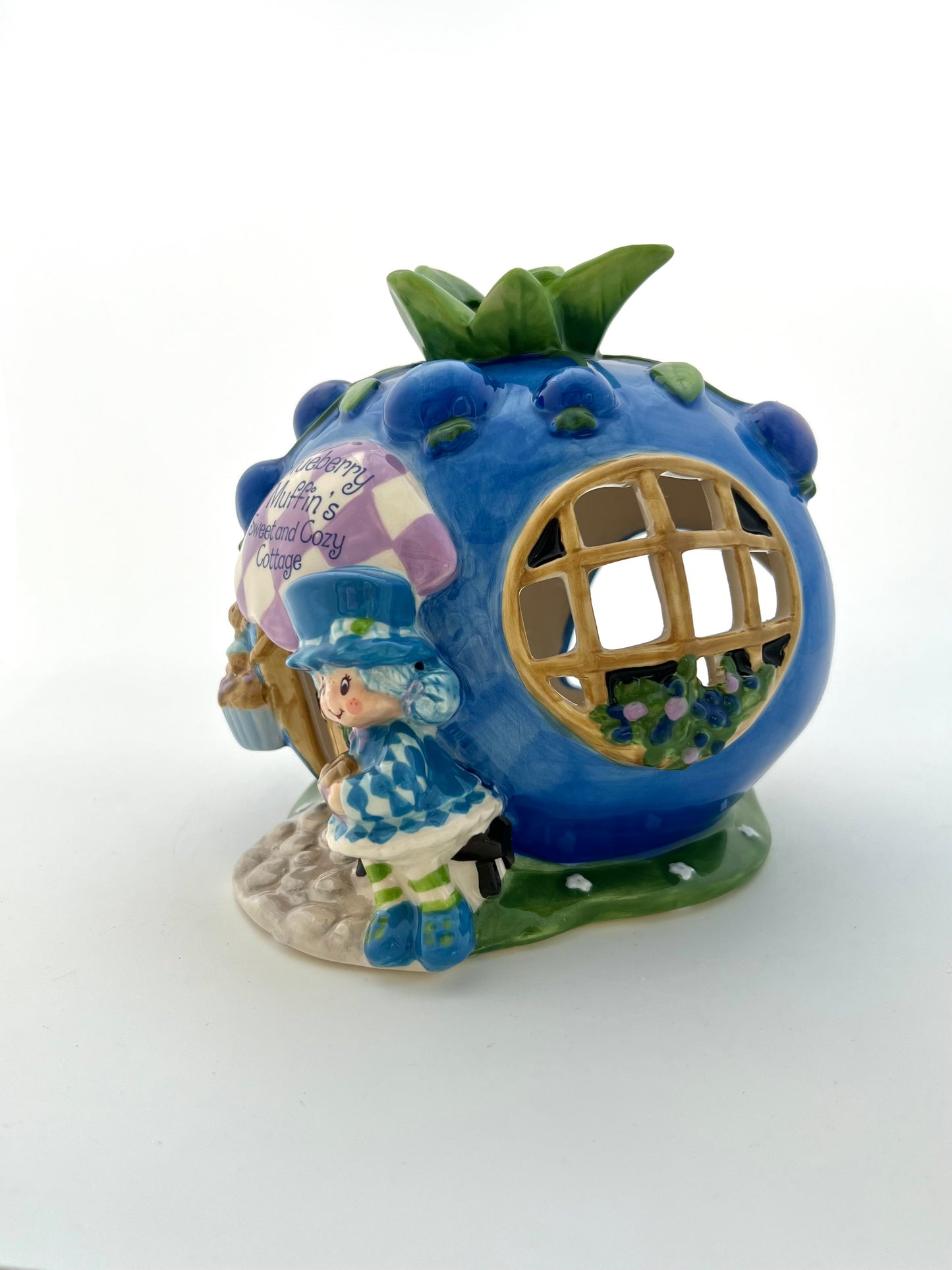 Blueberry Muffin’s Sweet and Cozy Cottage Candle House