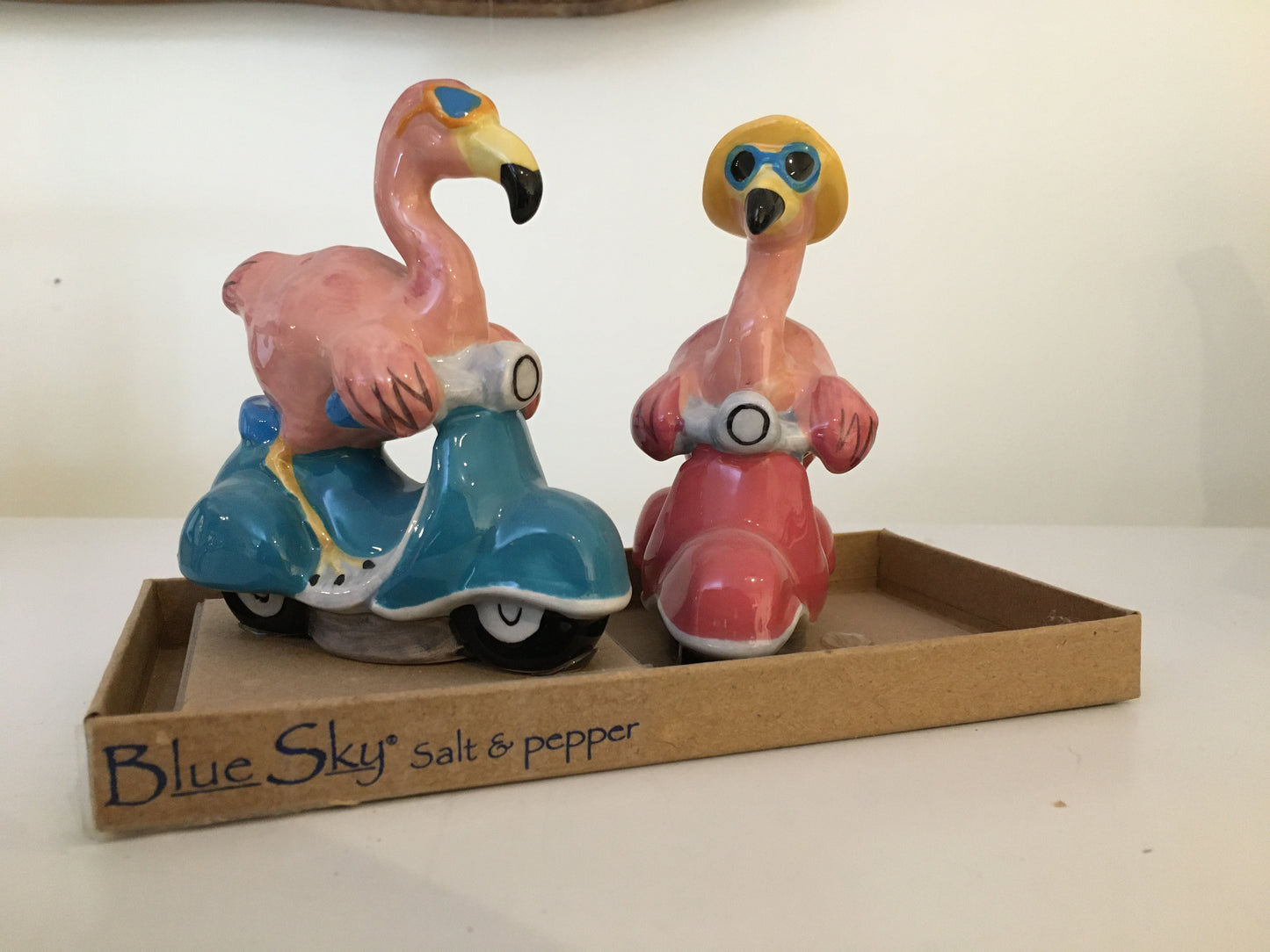 Flamingo Scooter Salt and Pepper