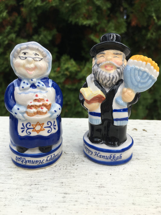 This Bubbe and Rabbi Salt and Pepper Set