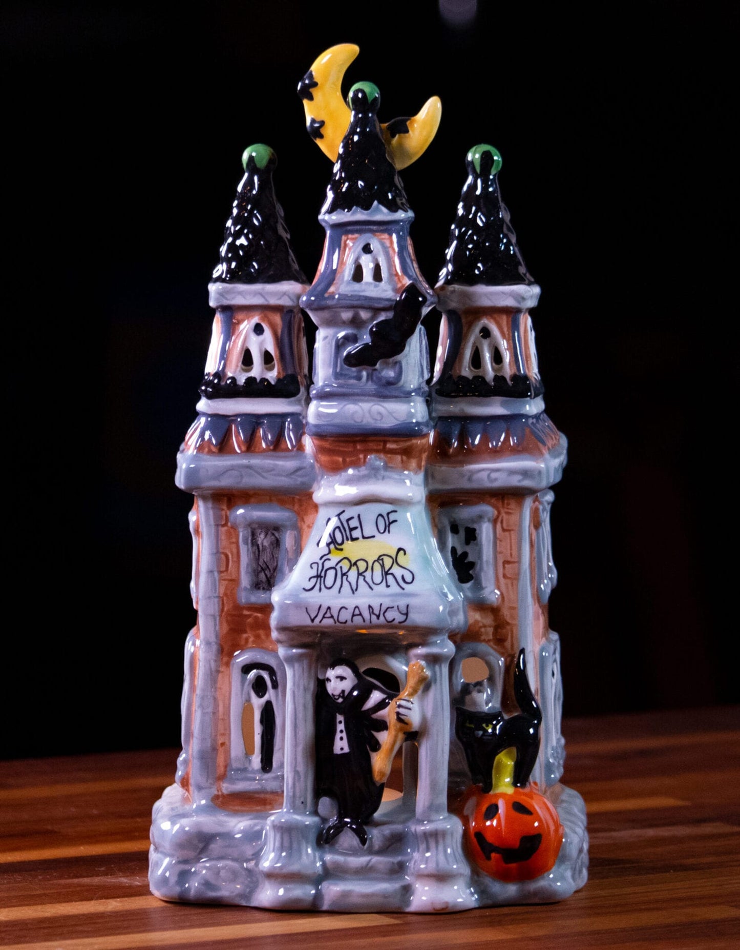 Hotel of Horrors Candle House
