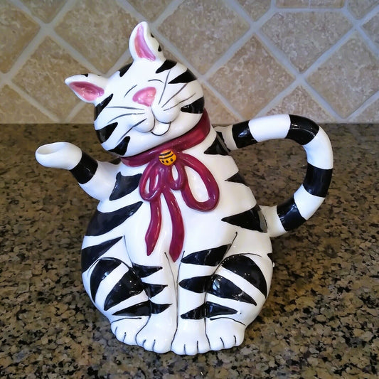 Black and White Cat Teapot