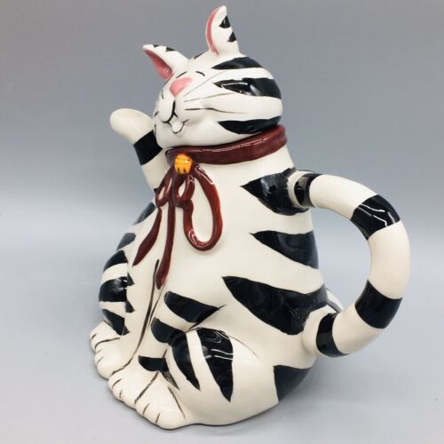 Black and White Cat Teapot