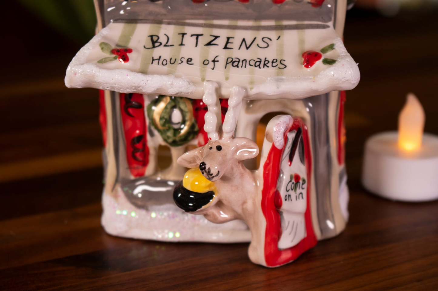 Blitzen’s House of Pancakes candle house